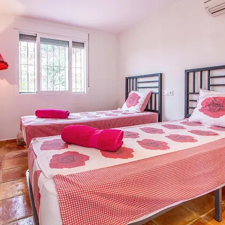 Cozy In Campello With Swimming Pool Carrer del Mar